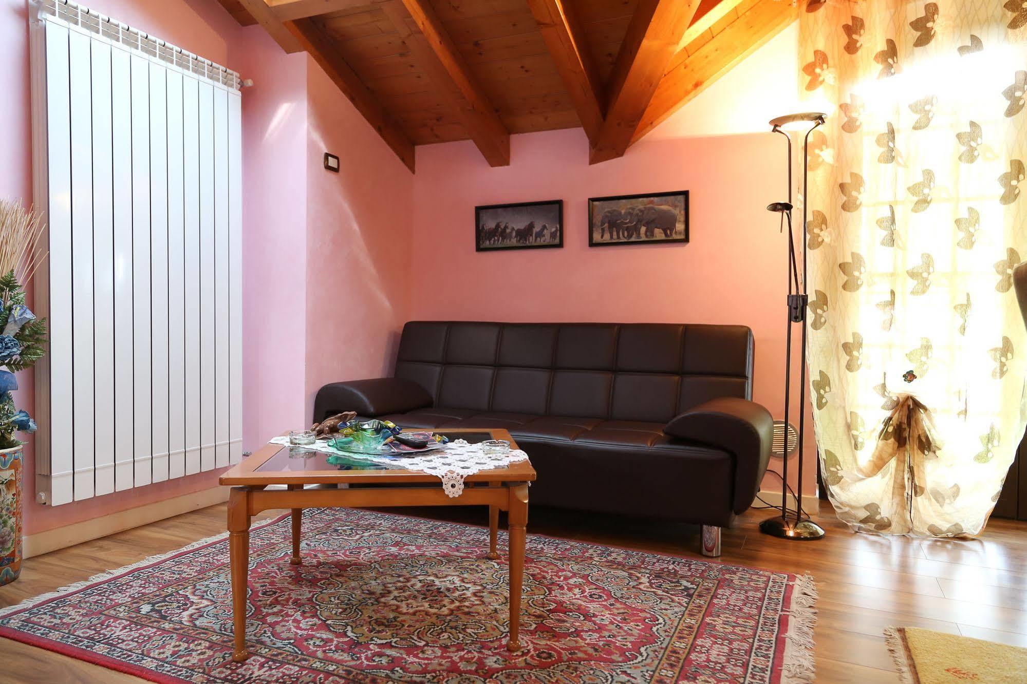 Bed and Breakfast Il Gelsomino Ferno Экстерьер фото