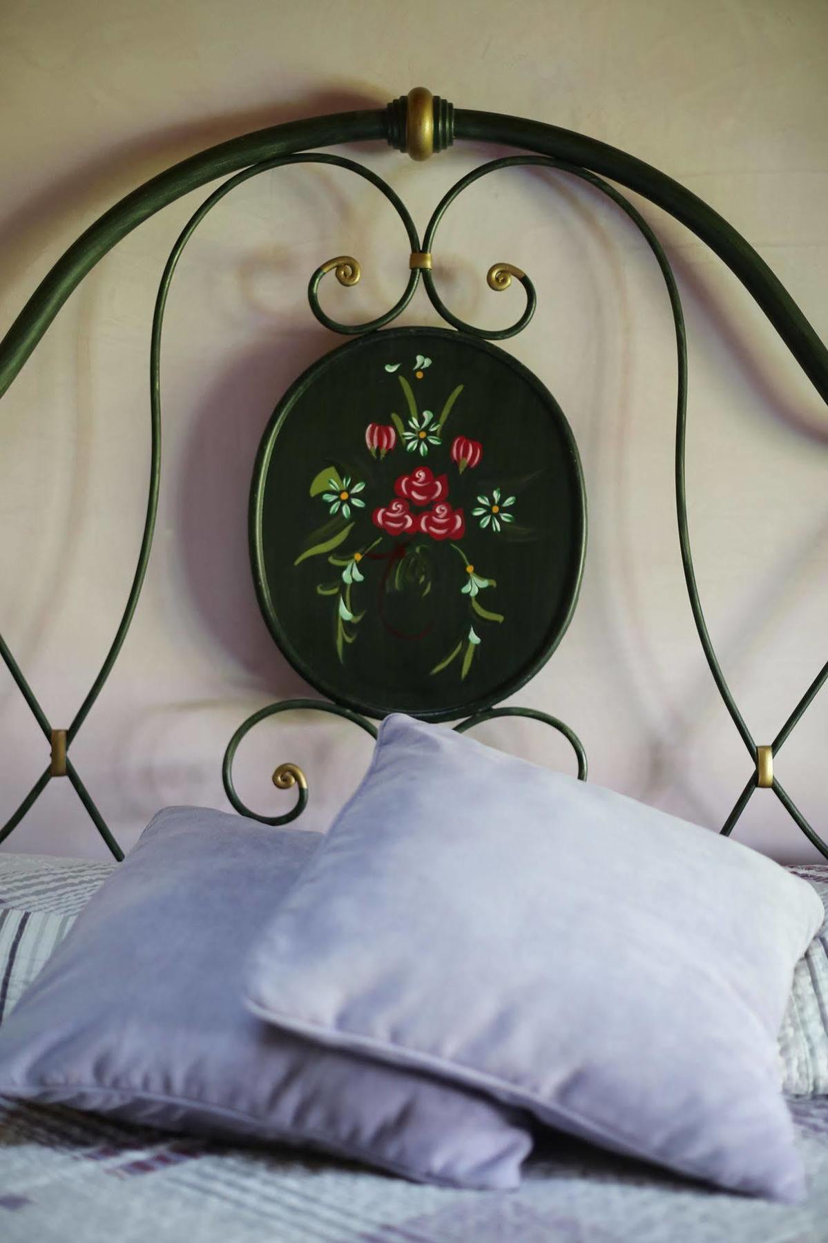 Bed and Breakfast Il Gelsomino Ferno Экстерьер фото